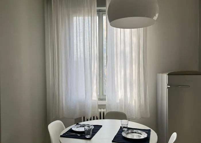 Con Balcone A Due Passi Dal Centro Διαμέρισμα *
