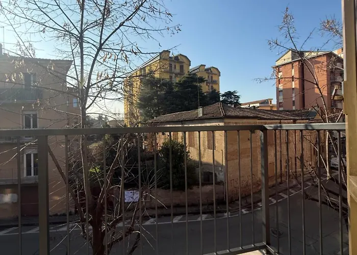 Con Balcone A Due Passi Dal Centro * Μόντενα